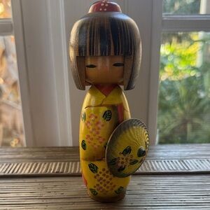 🔥sale🔥Vintage Japanese wooden hand painted Kokeshi figurine